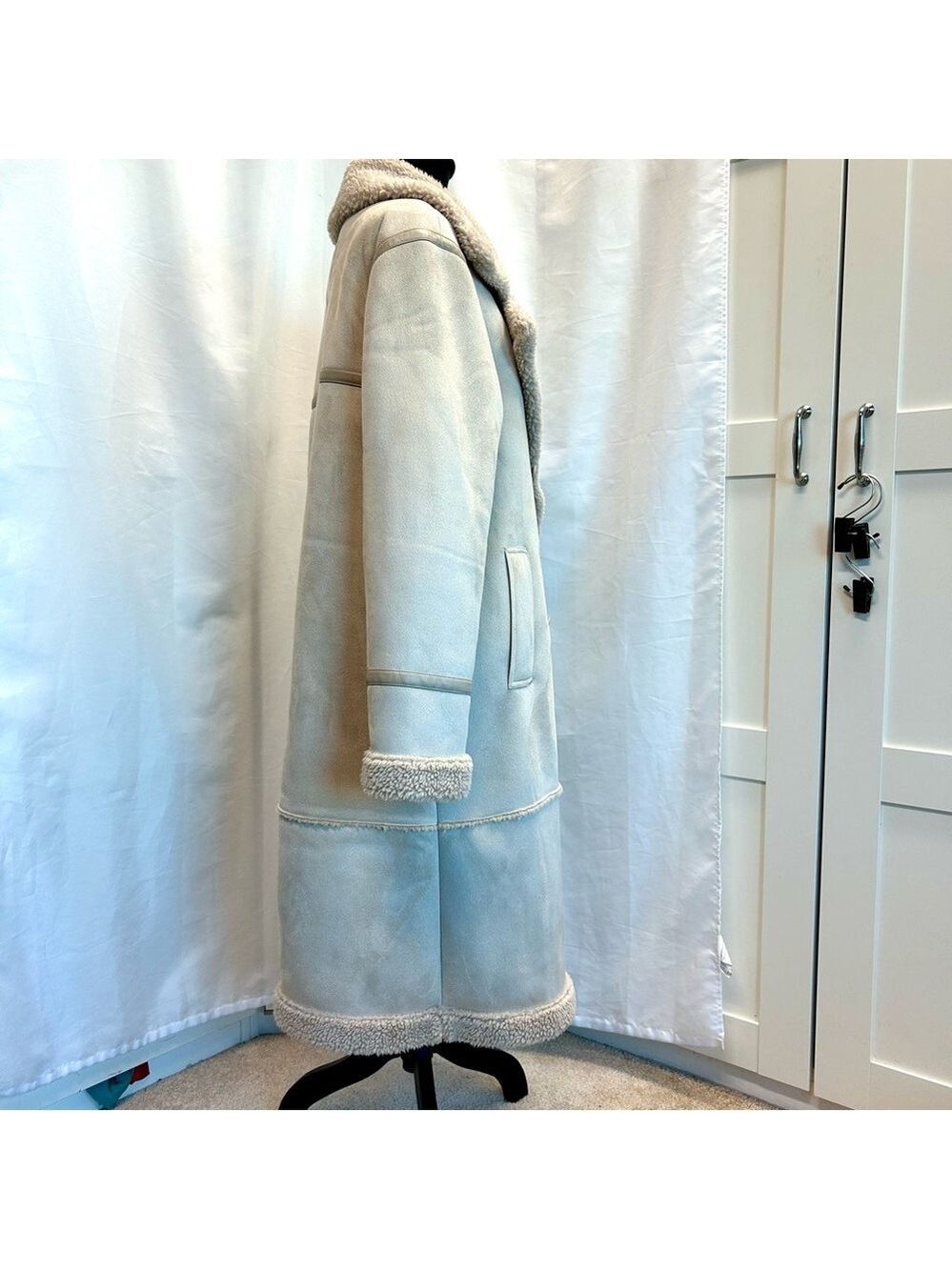 American Eagle double-breasted Vegan faux shearling coat light beige cream Sz L - Picture 5 of 14